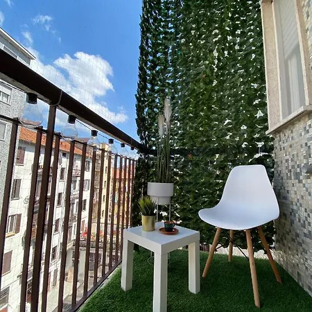 Apartment Renovated In The Center Of Milan
